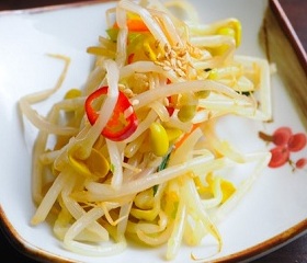 Kong Namul - Seasoned Bean Sprouts - 콩나물무침