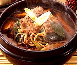 Yookgaejang -Spicy Beef & Scallion Soup - 육개장